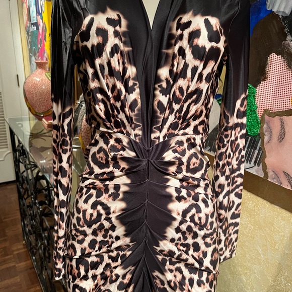 Leopard long sleeve midi dress - Picture 4 of 8
